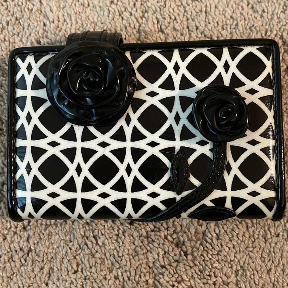 Vera Bradley wallet black and white with snap closure new w/o tags